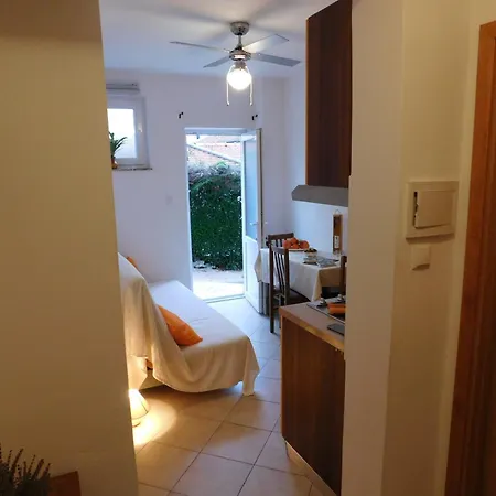 Konukevi Iva 3*