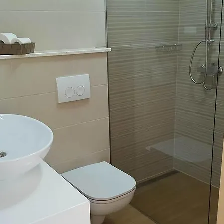 Iva Guest house 3*