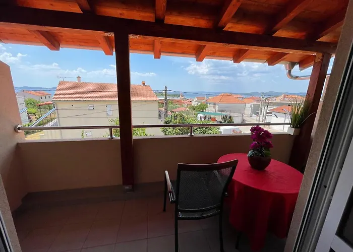 Iva בית הארחה