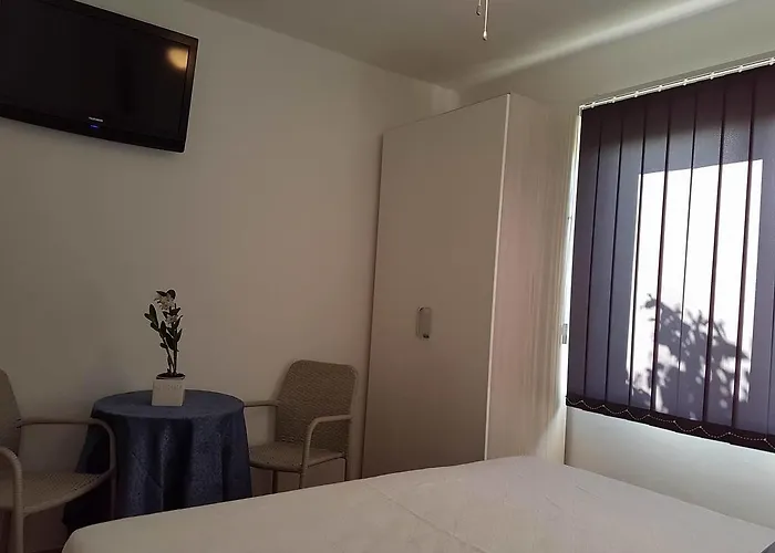 Iva 3* פאקוסטאן